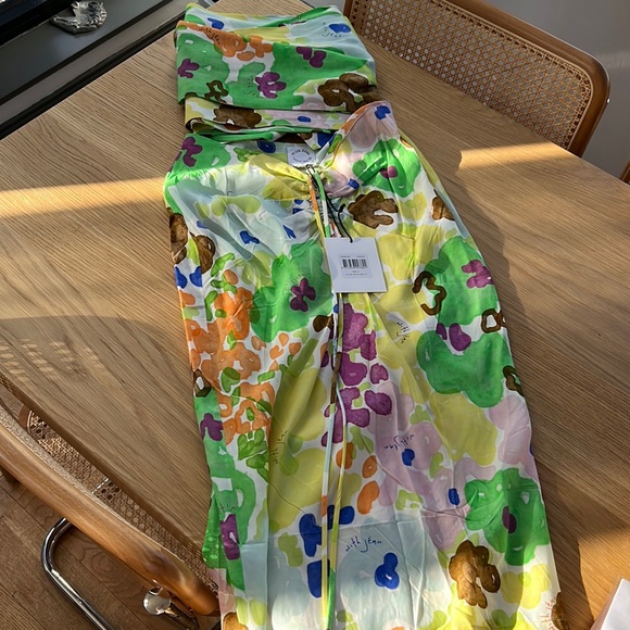 With Jean Naomi Set - Picture 4 of 5